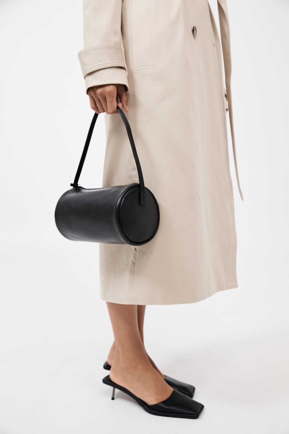 Connolo Shoulder Bag - Black