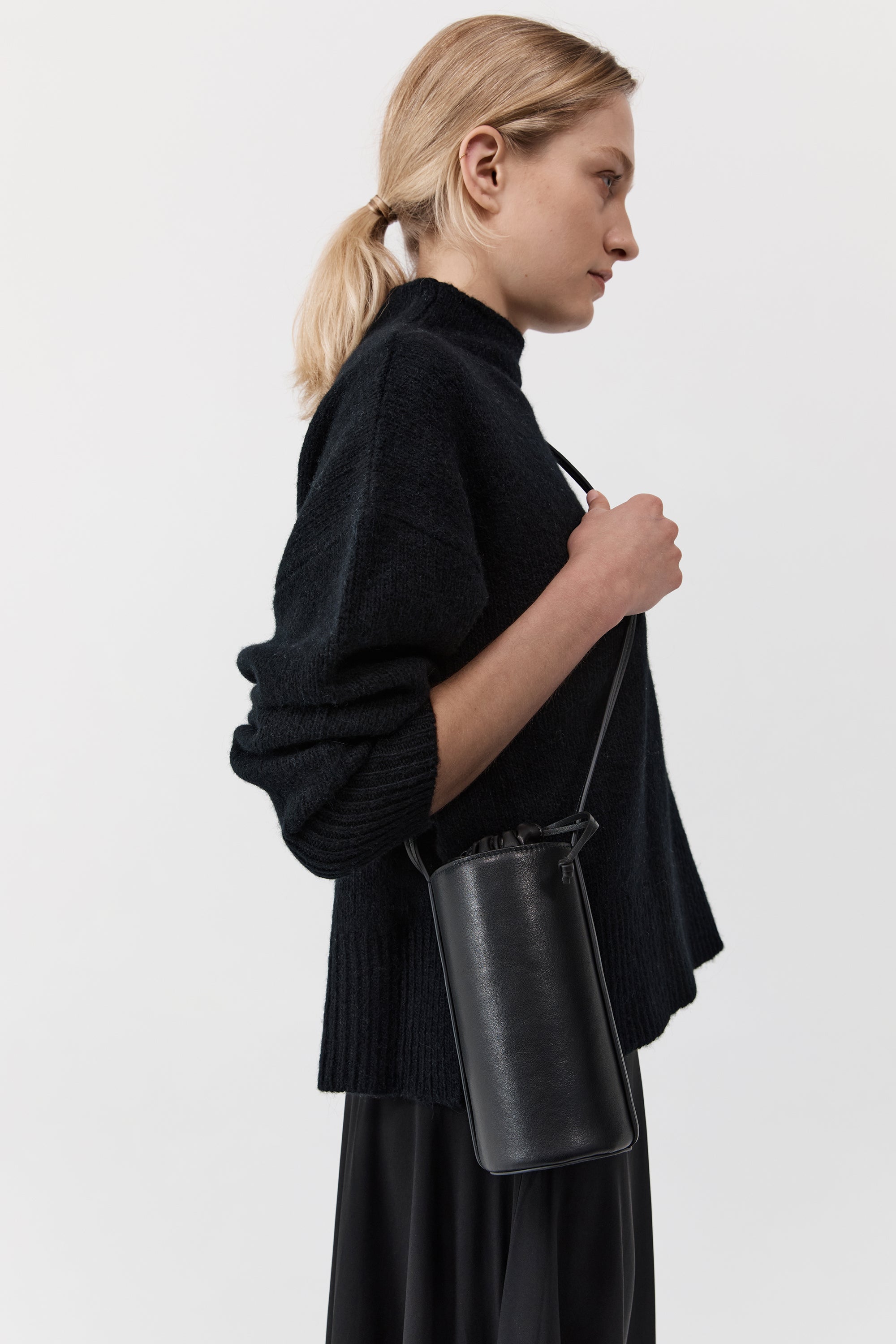 St. Agni | Cylinder Sling Bag - Black