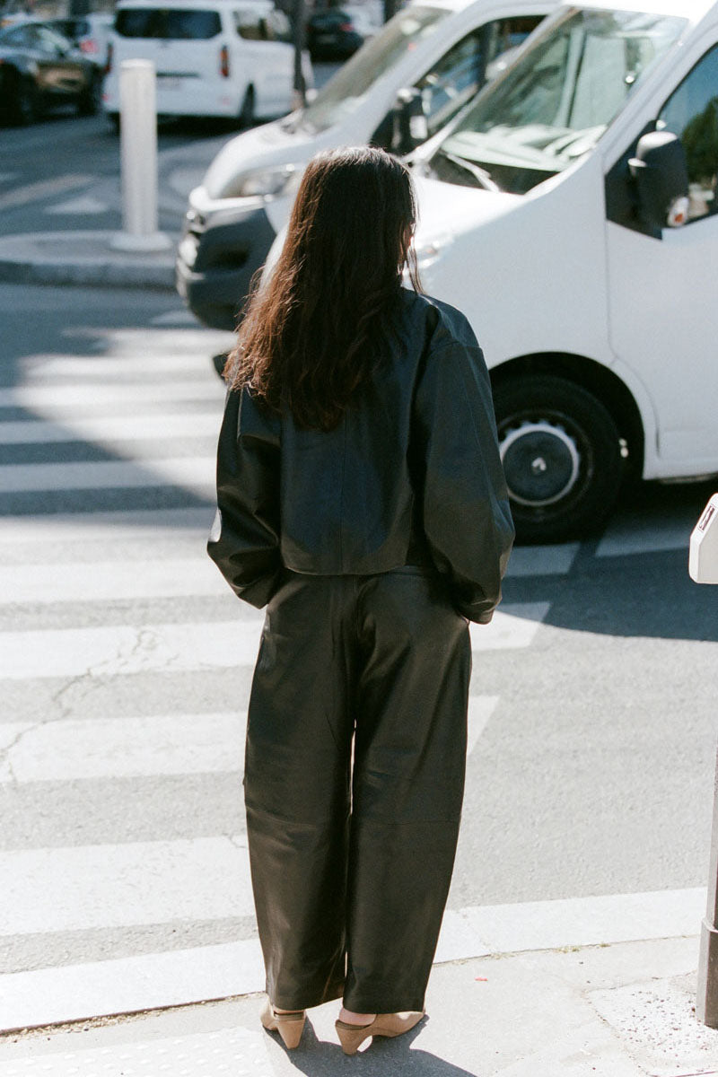 Utility Cocoon Leather Bomber - Black