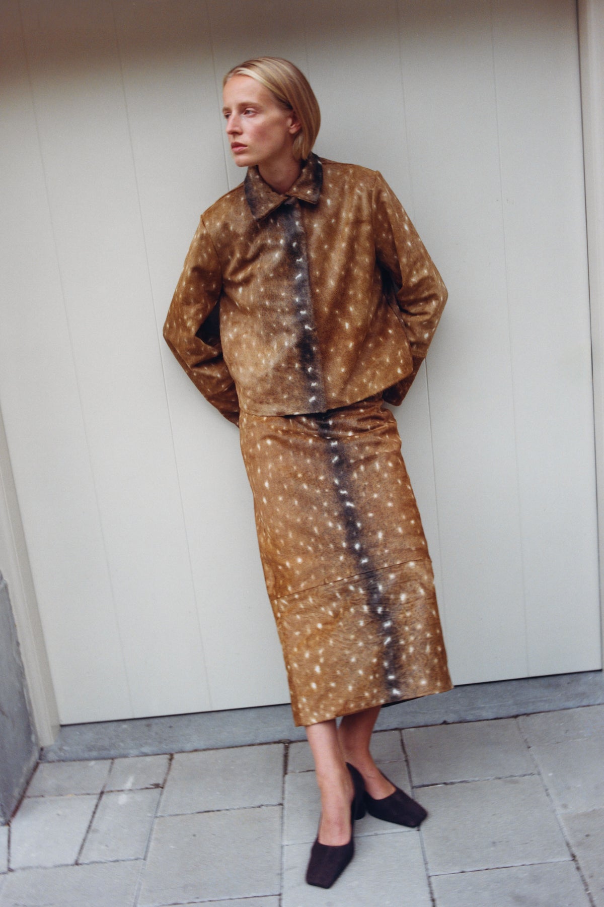 Fawn Minimal Jacket - Almond