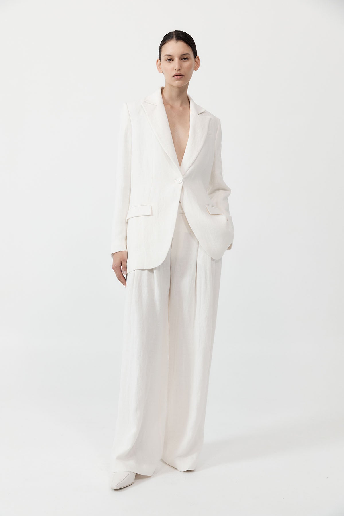 Tailored Linen Blazer - Ivory