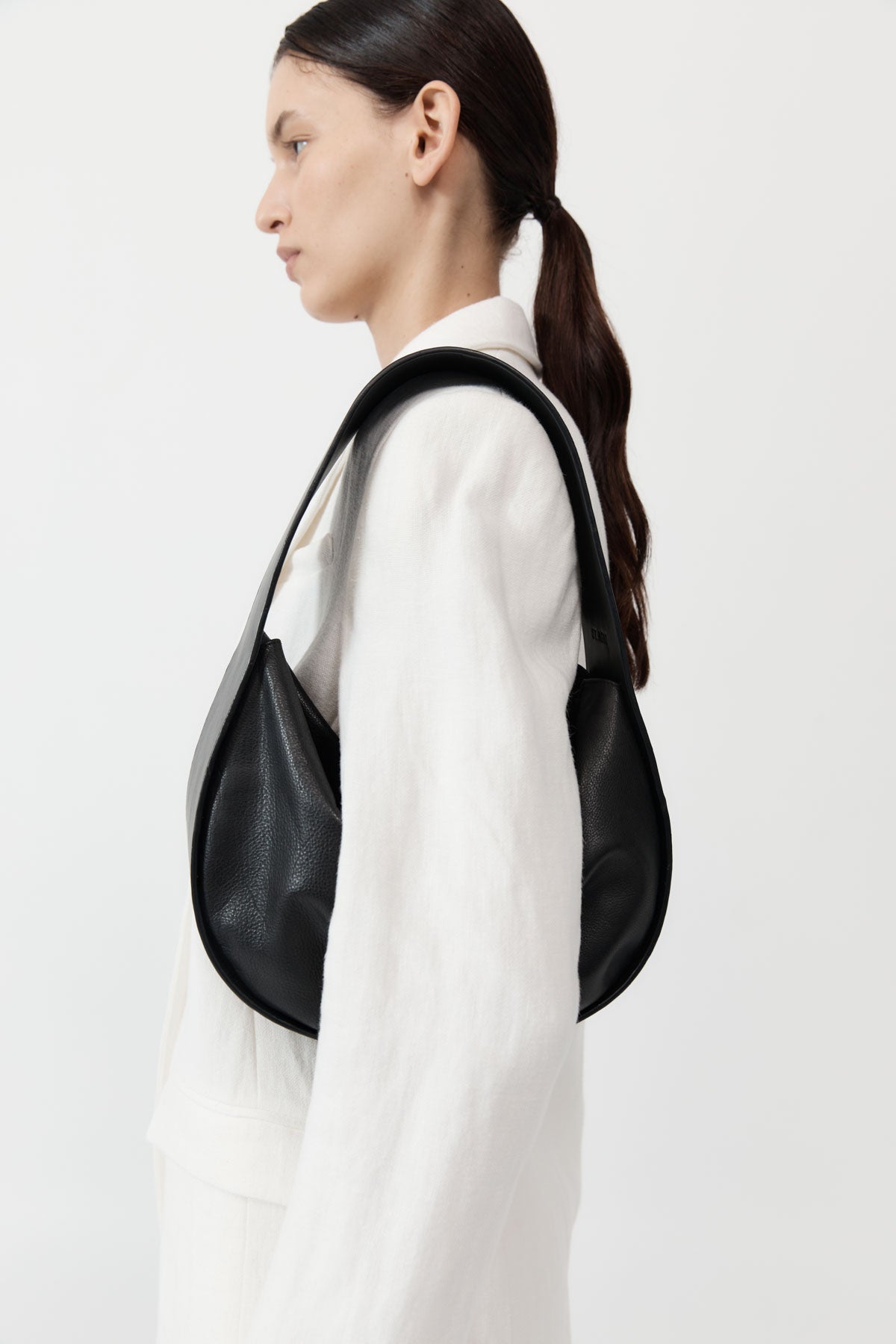 Soft Arc Bag - Black