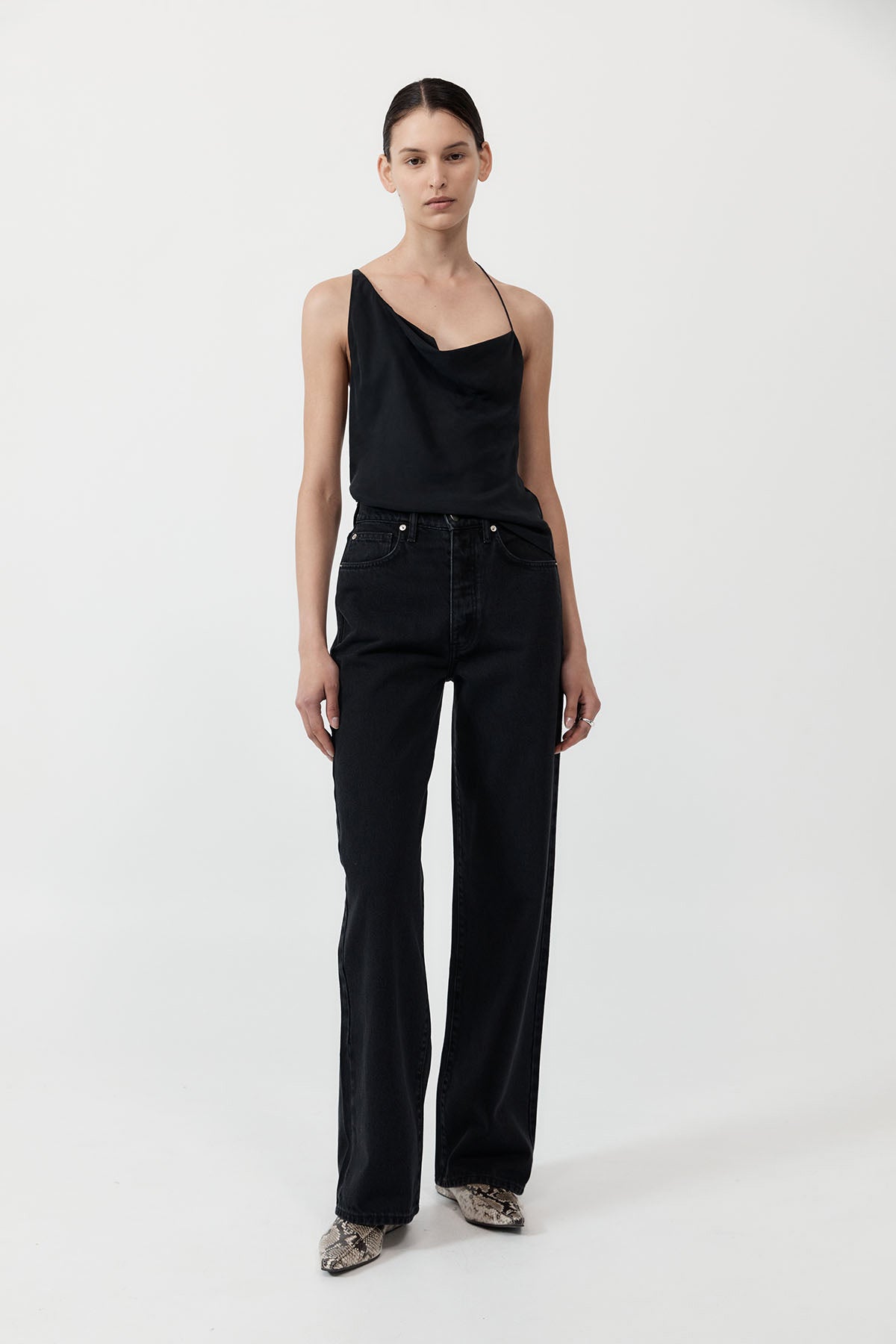 Mid Rise Wide Leg - Washed Black