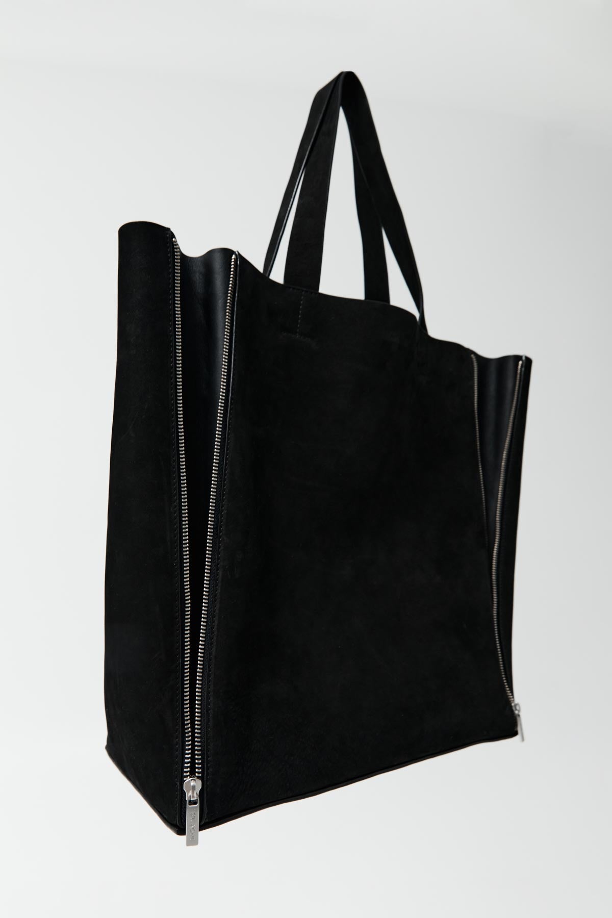 PRE-ORDER: Zip Tote Bag - Black