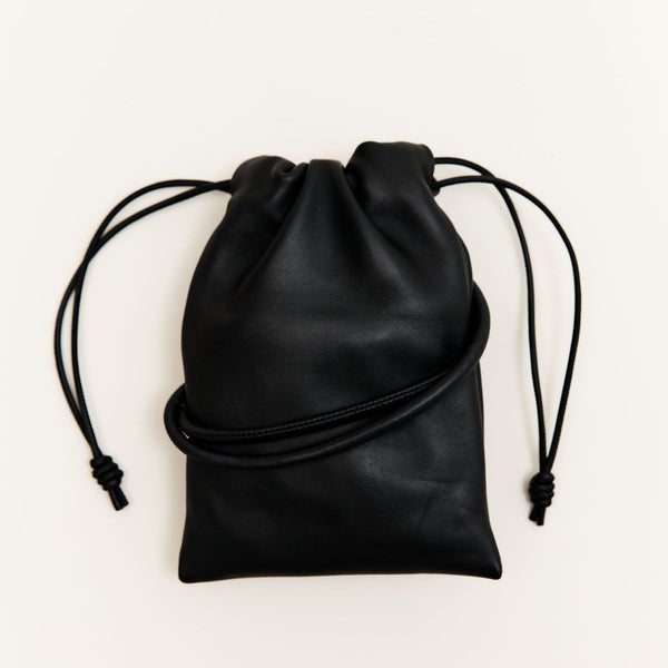 バッグ Aeta Back side skin DRAWSTRING POUCH L BACK SIDE SKIN DRAWSTRING POUCH L – kettle