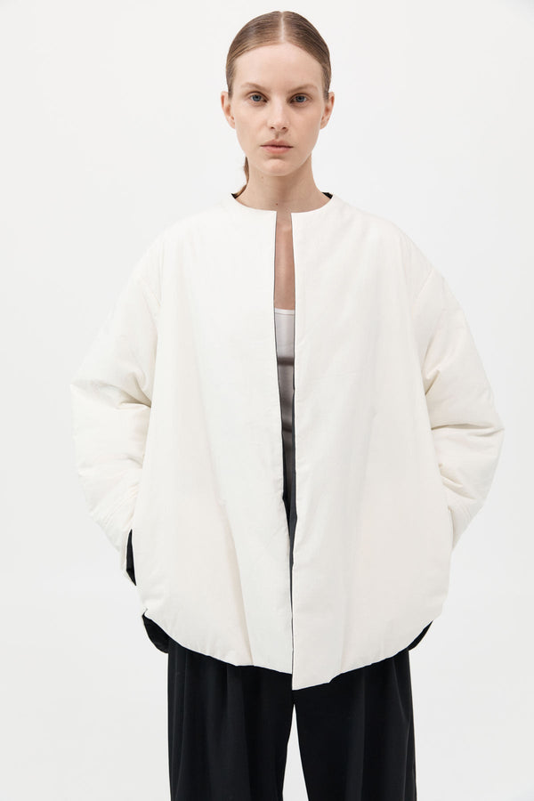 Reversible Pillow Jacket - Black/Cloud