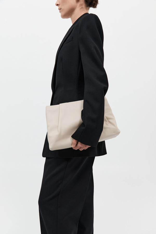 Soft Tuck Clutch - Creme