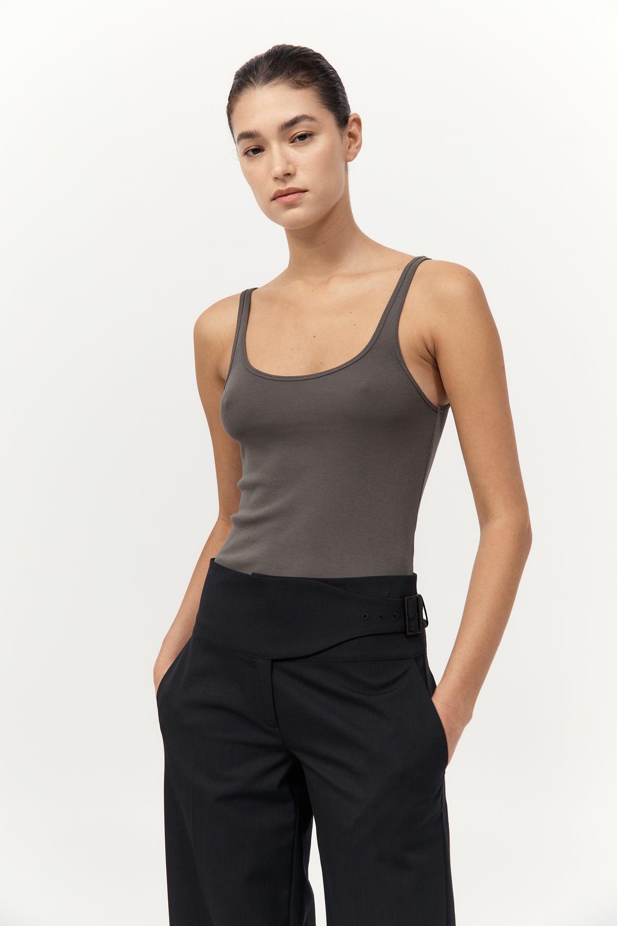 Organic Cotton Slim Scoop Tank - Khaki