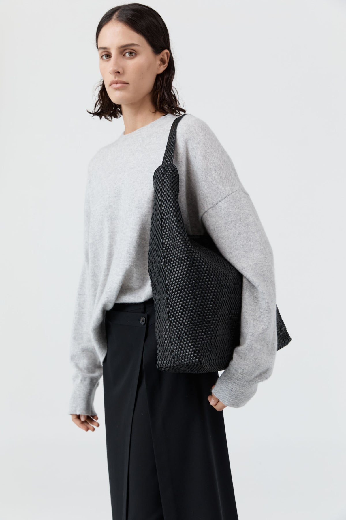 Lattice Weave Large Tote - Black