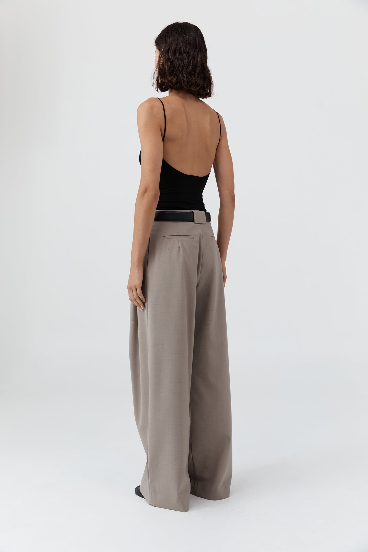 Pleat Loop Pants - Mousse