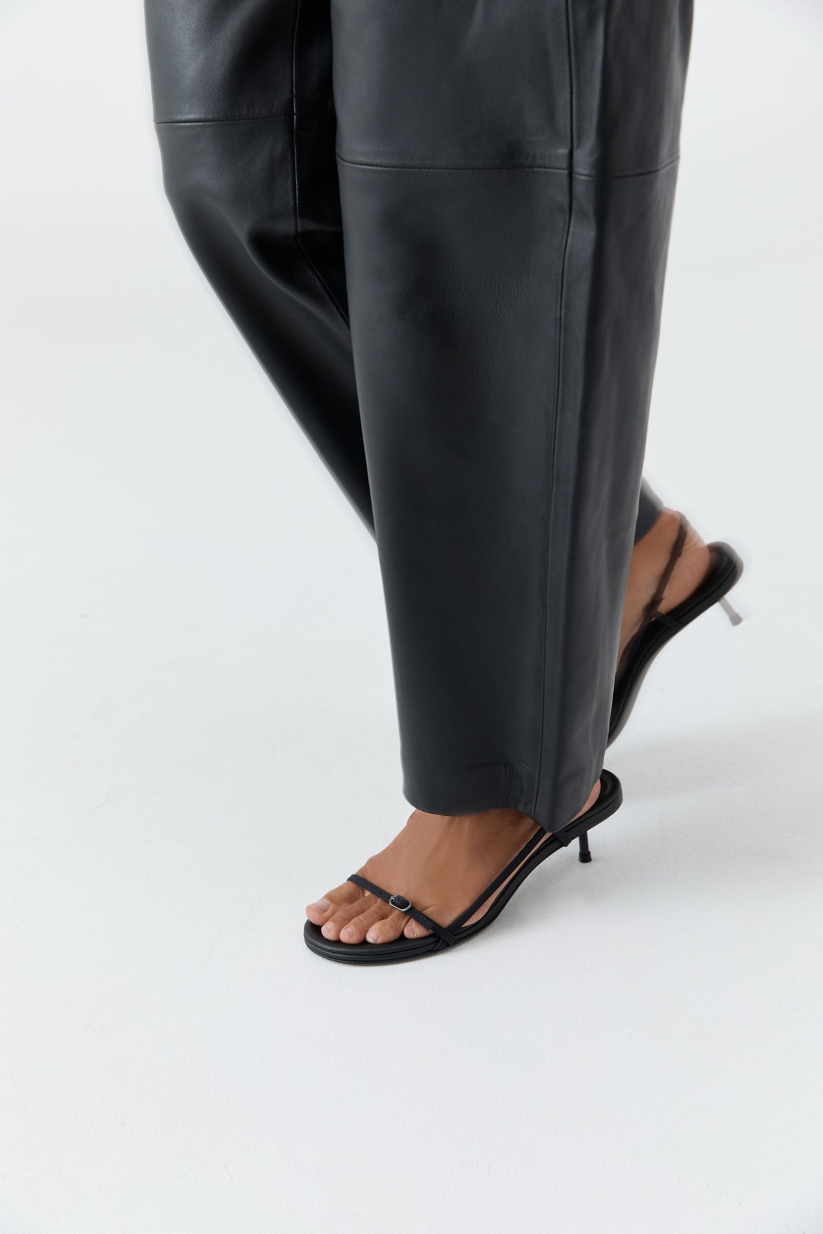Petit Belt Sling Back Heel - Black