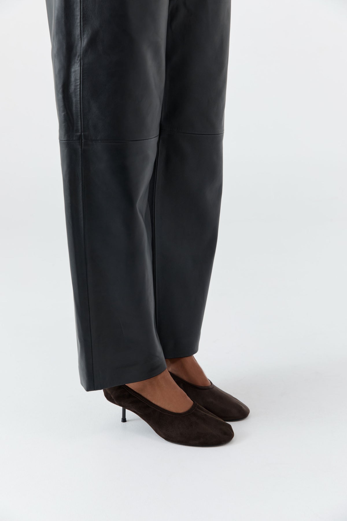 Suede Classic Ballet Heel - Coffee