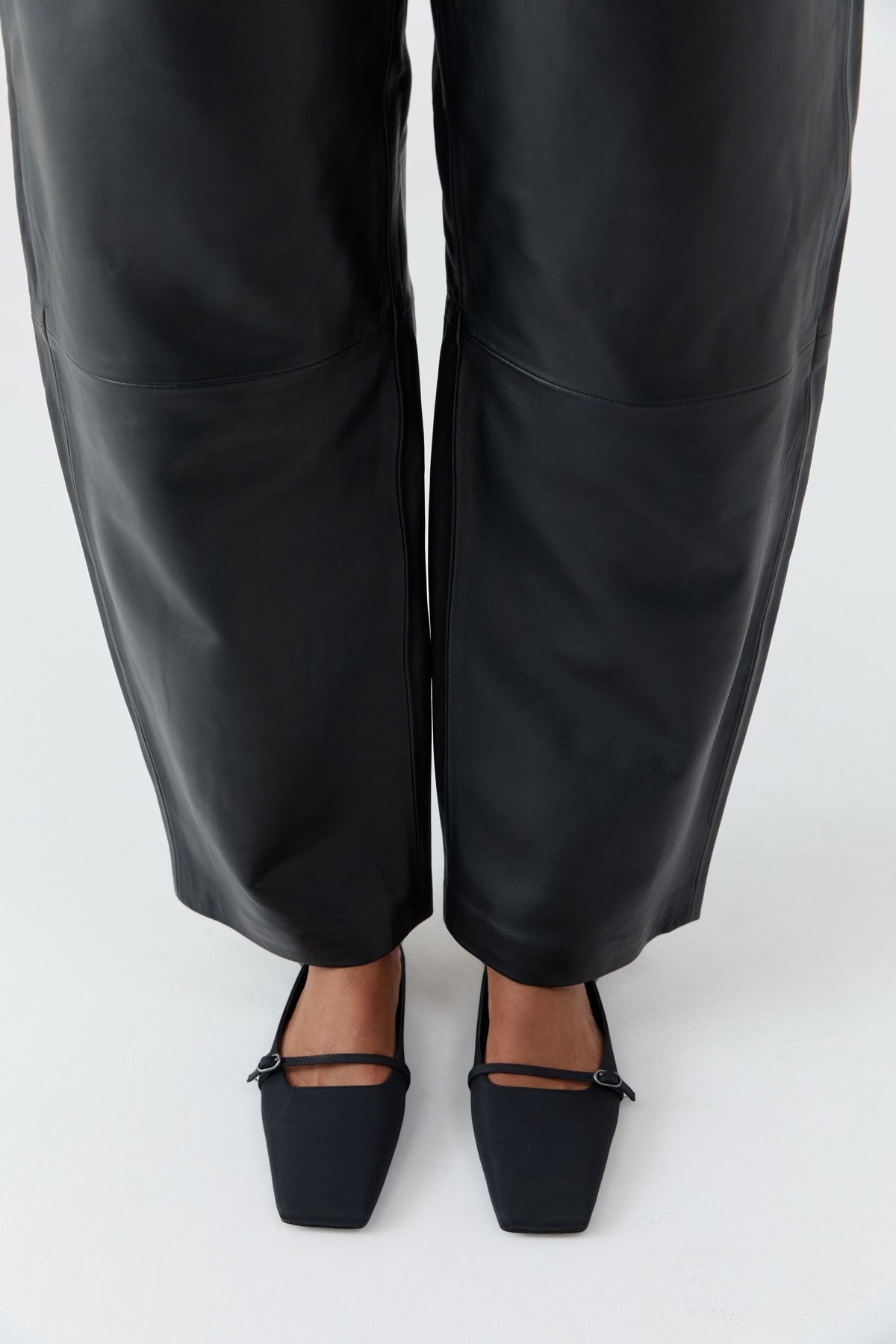 Plié Flat - Black