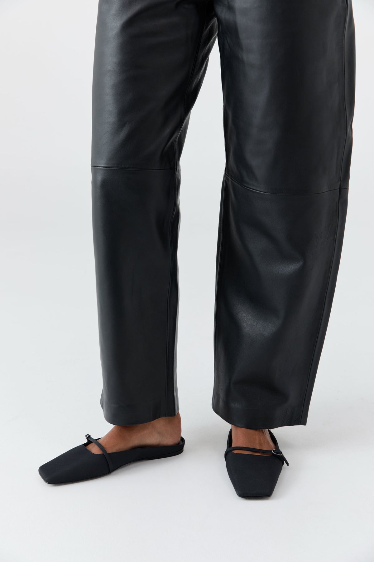 Plié Flat - Black