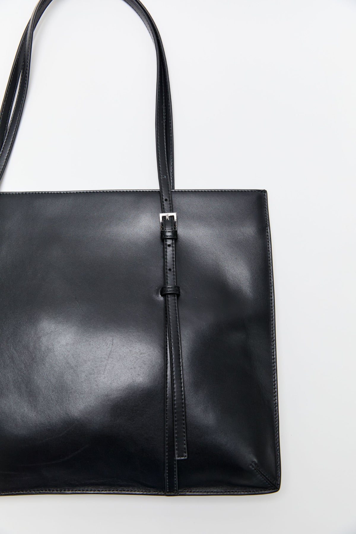 90s Messenger Tote - Black