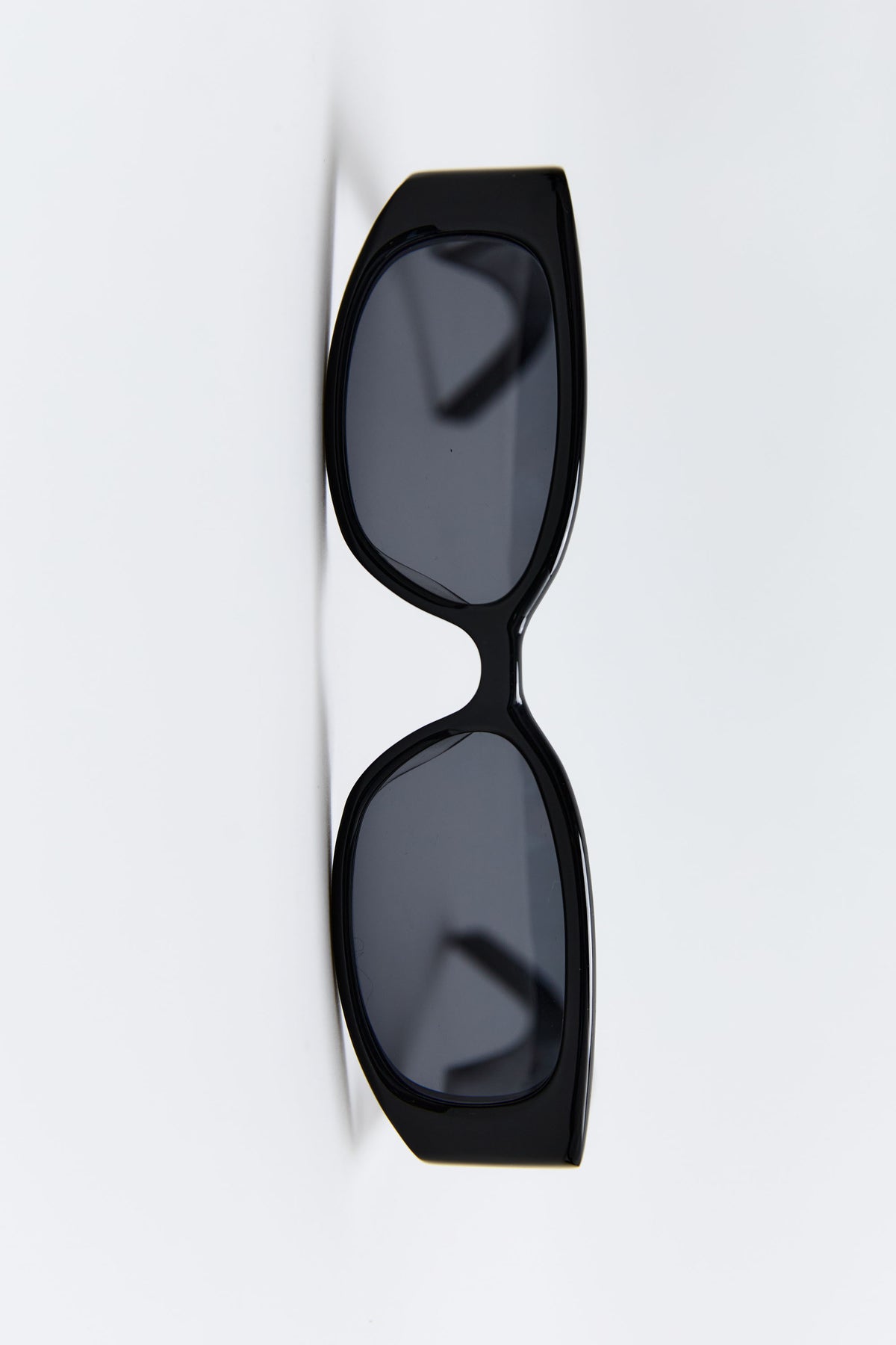 Clasico Sunglasses - Black/Grey