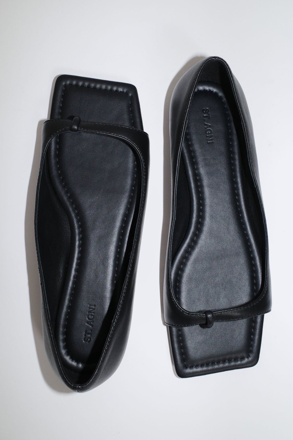 90s Square Toe Flat - Black