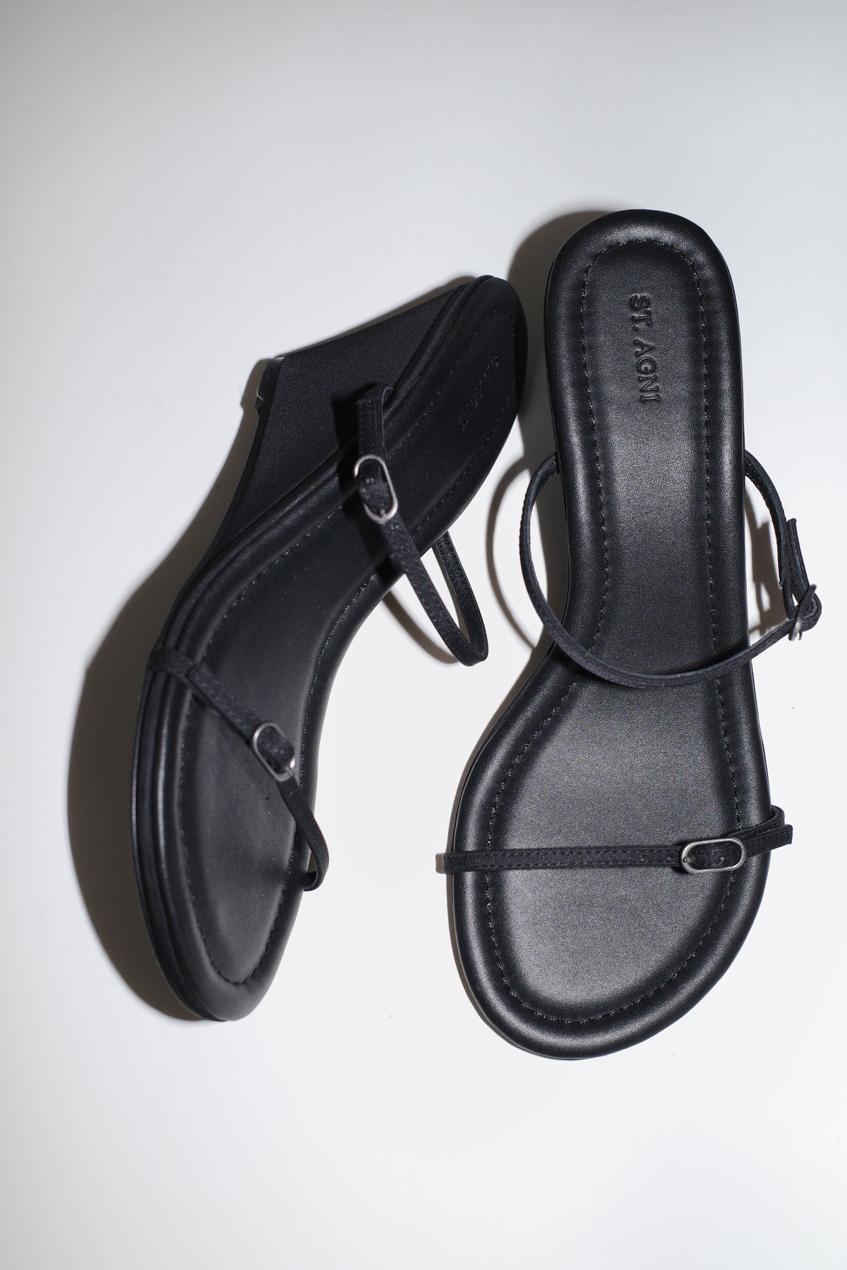 Petit Belt Detail Wedge - Black