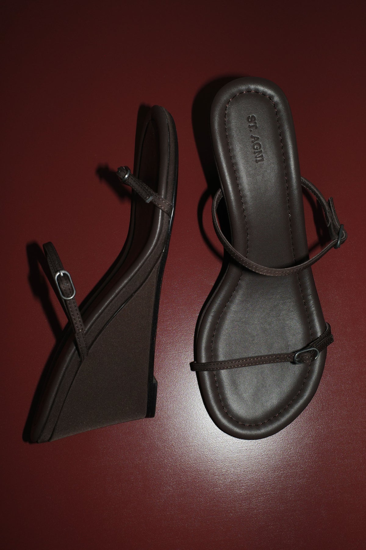 Petit Belt Detail Wedge - Mocha