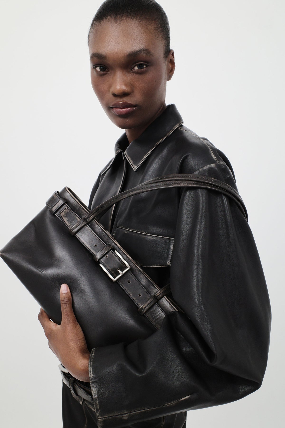PRE-ORDER: Brushed Belt Detail Baguette - Black