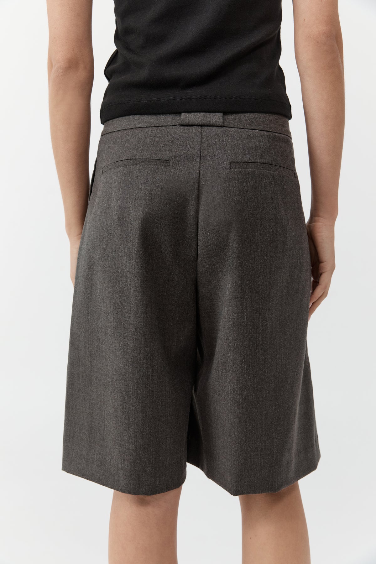 Wool Pleat Loop Shorts - Mulch