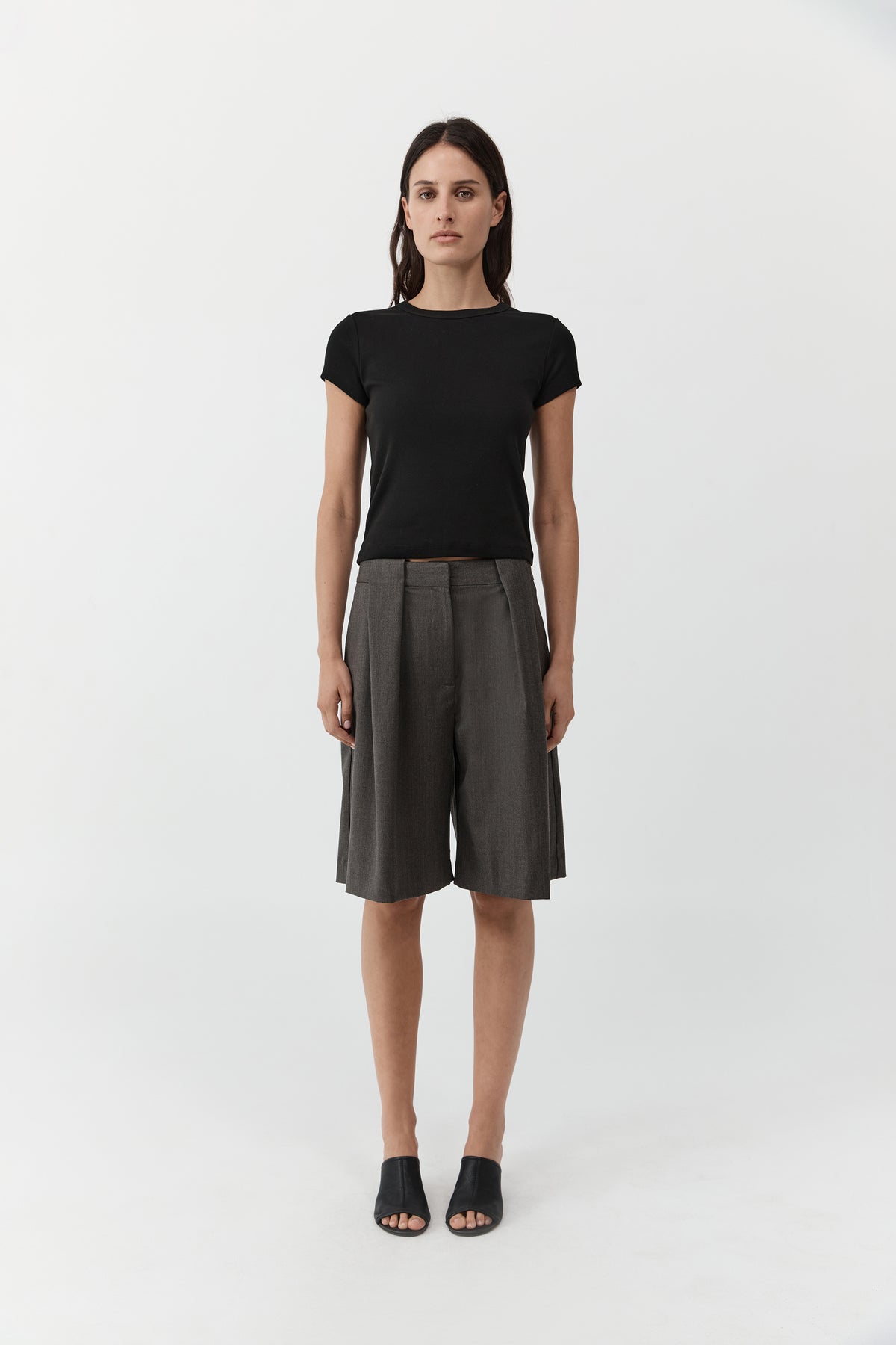 Wool Pleat Loop Shorts - Mulch