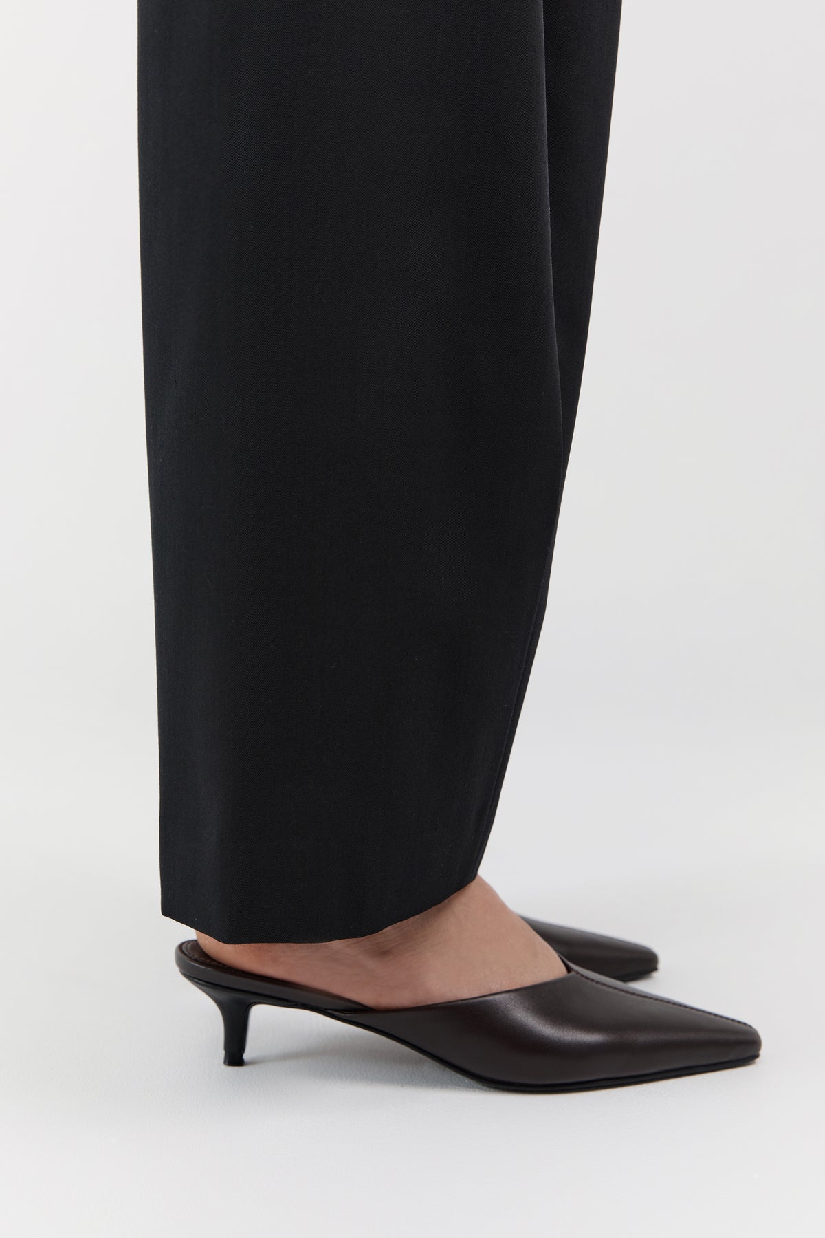 Pointed Mule Heel - Coffee