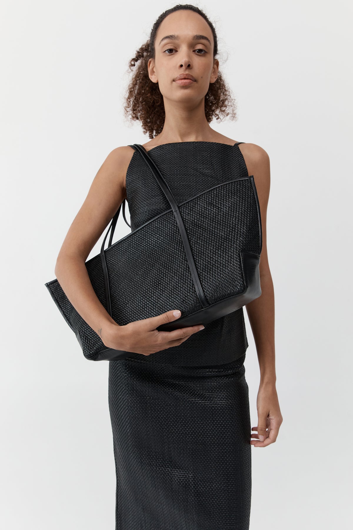 Woven Bateau Tote - Black