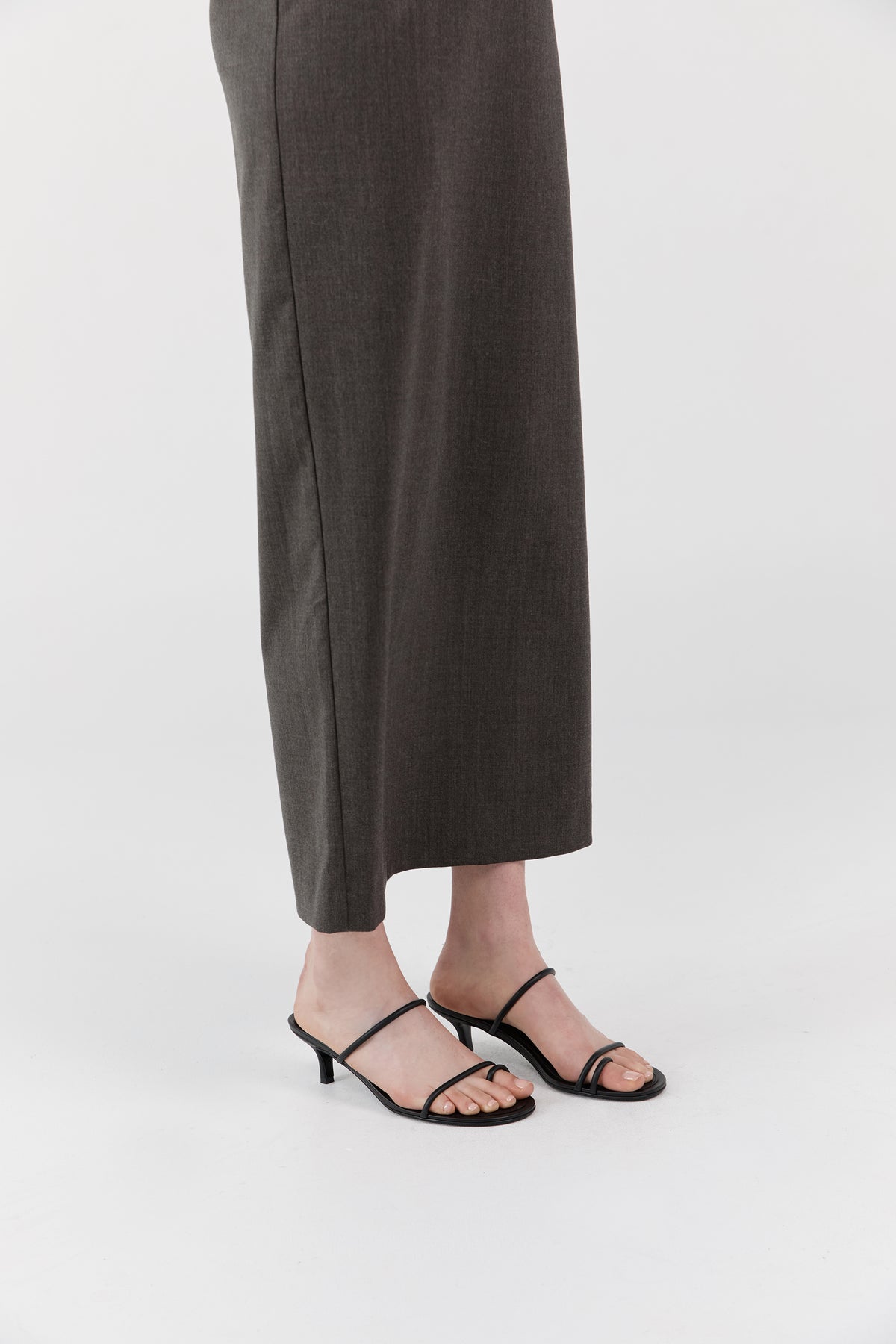 Minimal Strap Heel - Black