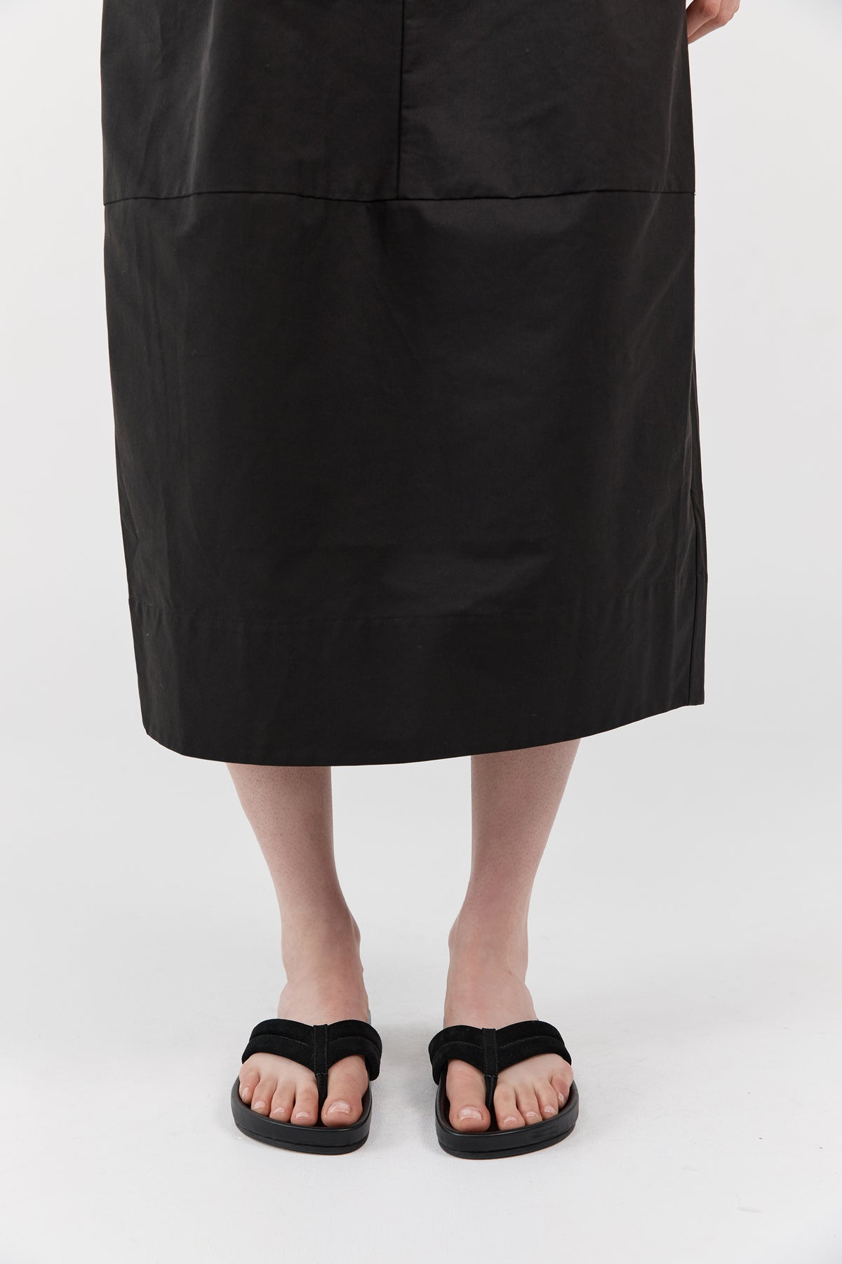 Suede Stitch Detail Thong Slide - Black