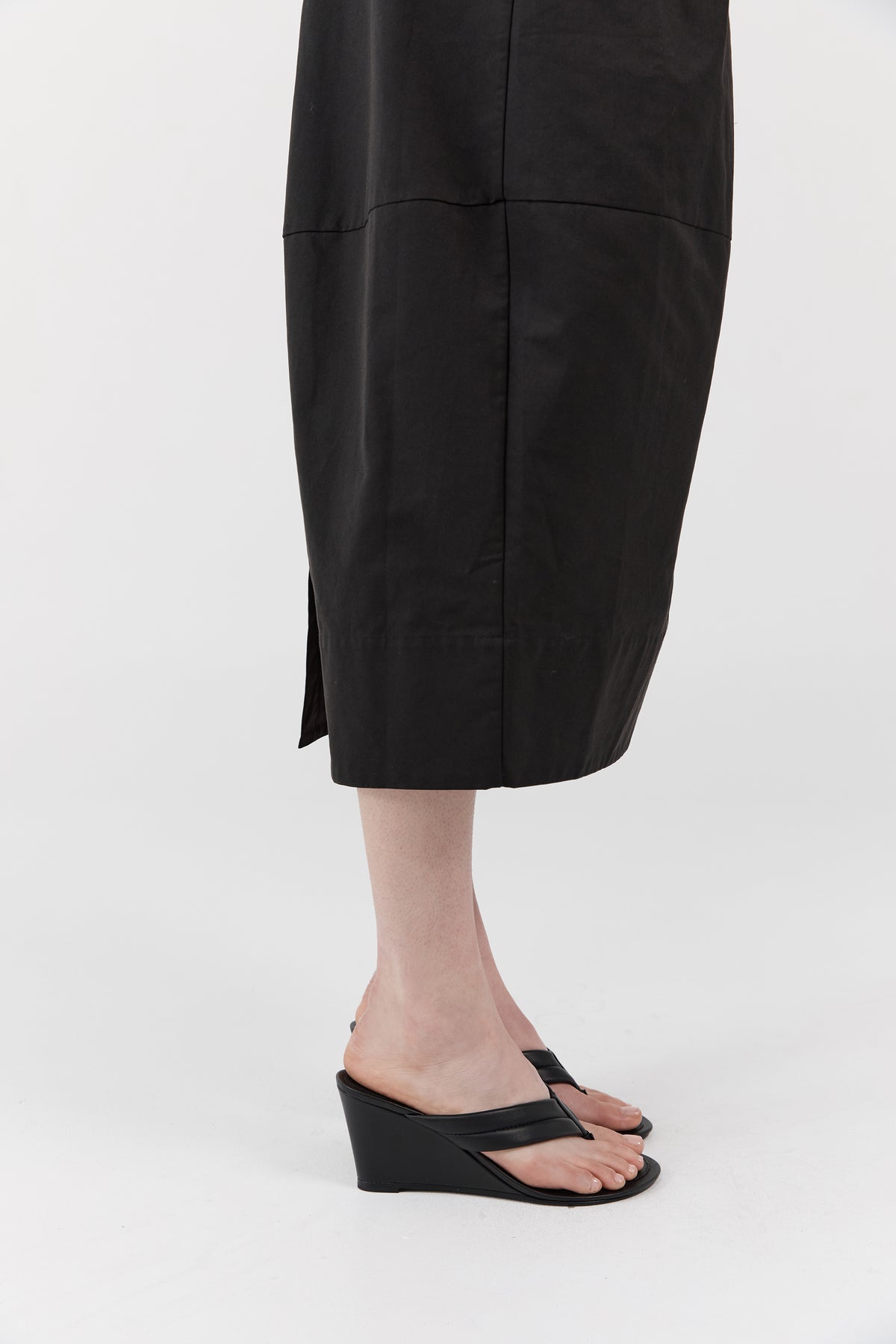 Stitch Detail Thong Wedge - Black