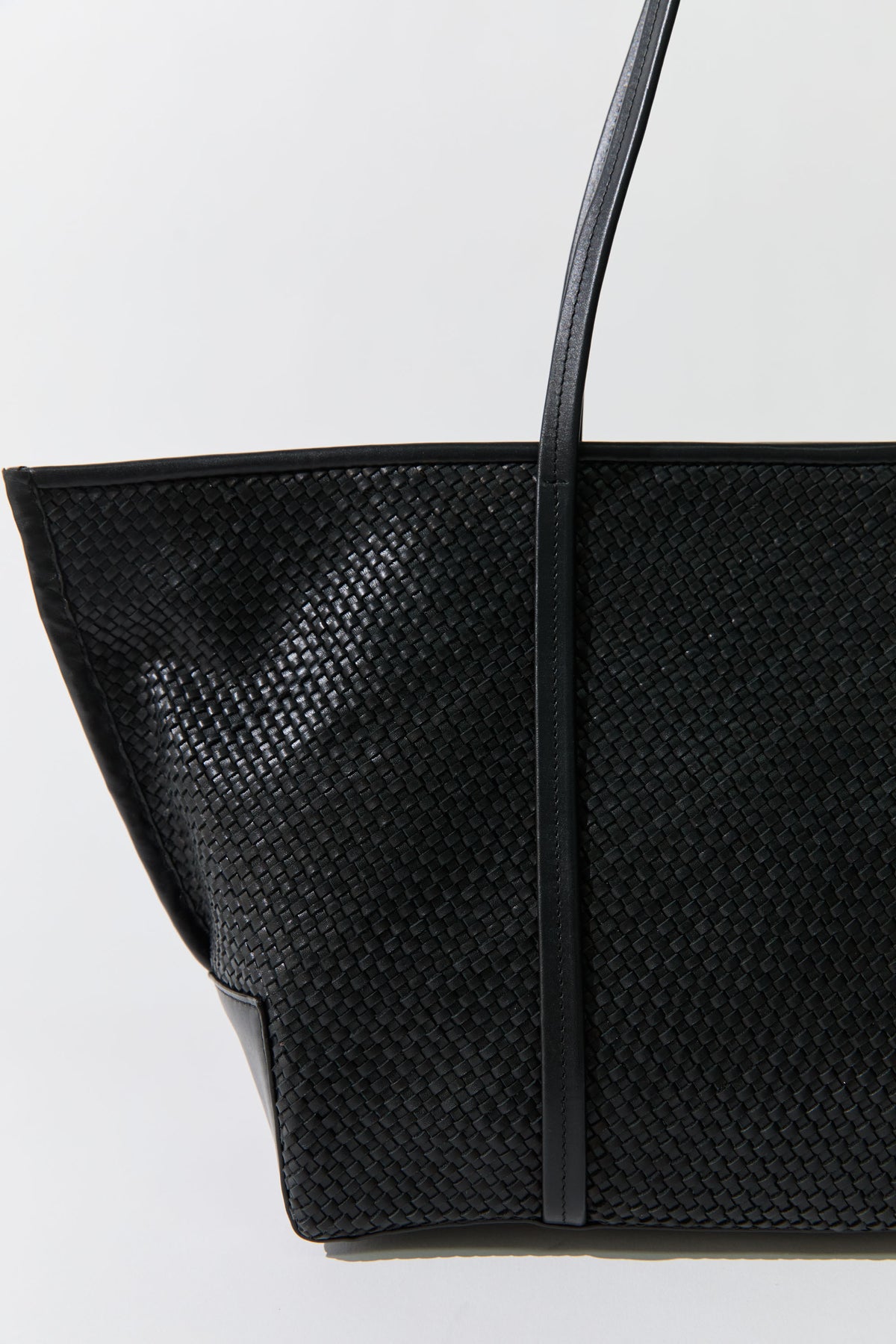 Woven Bateau Tote - Black