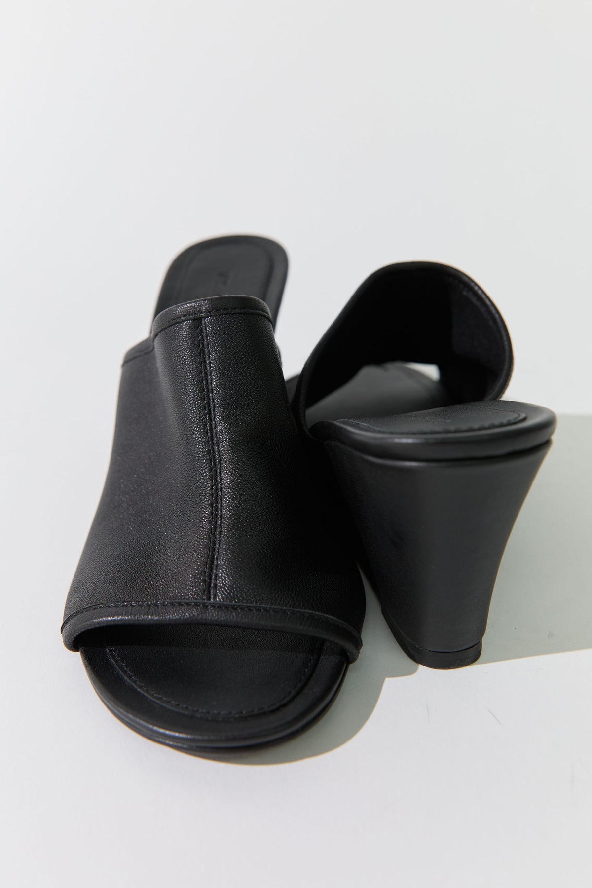 Bandeau Wedge - Black