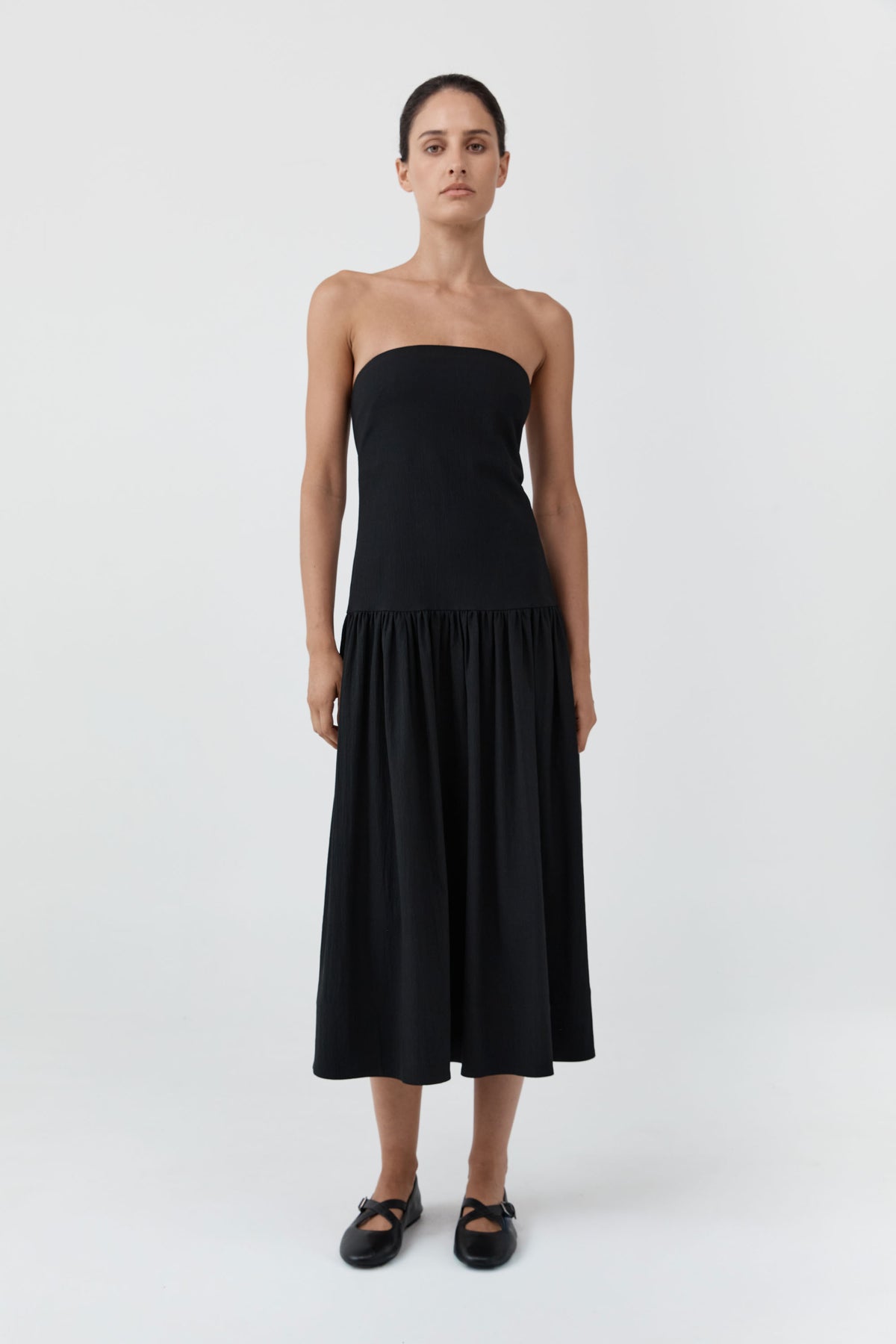 Gathered Strapless Minimal Dress - Black
