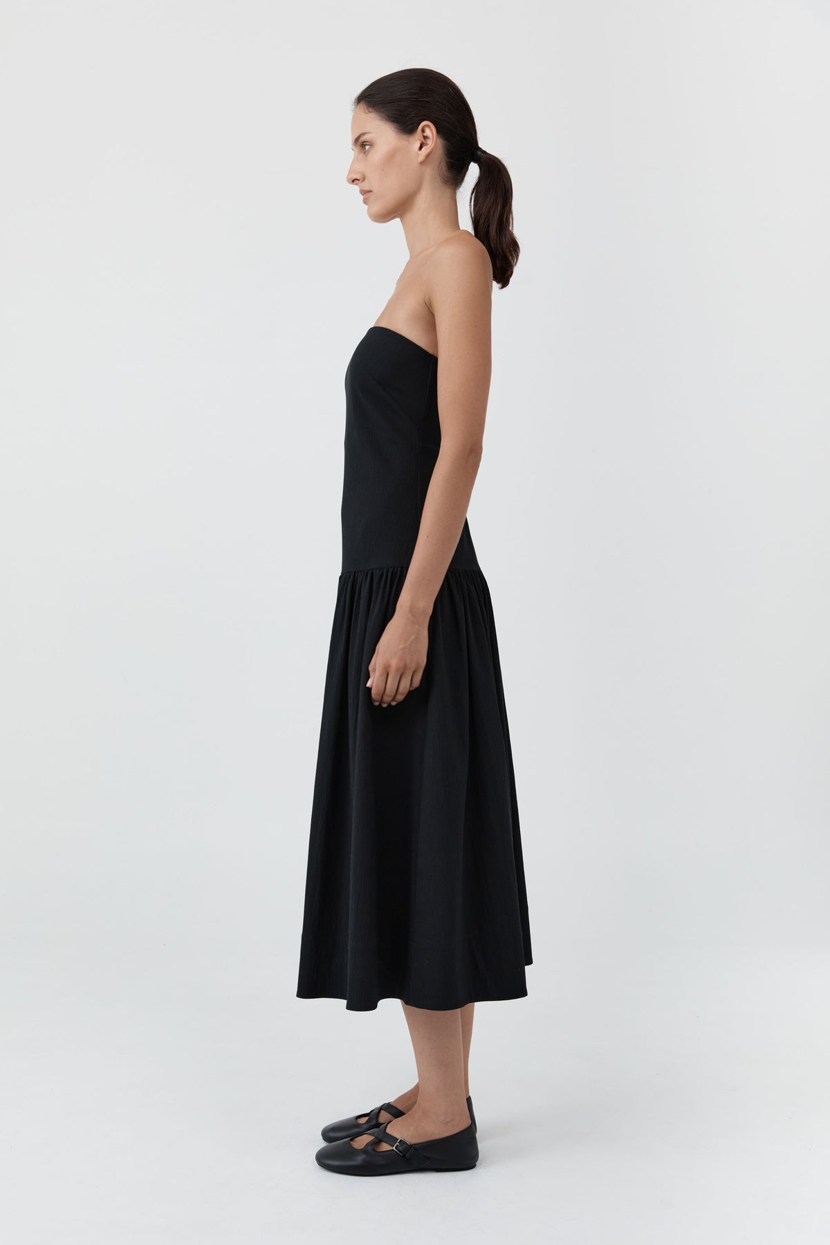 Gathered Strapless Minimal Dress - Black