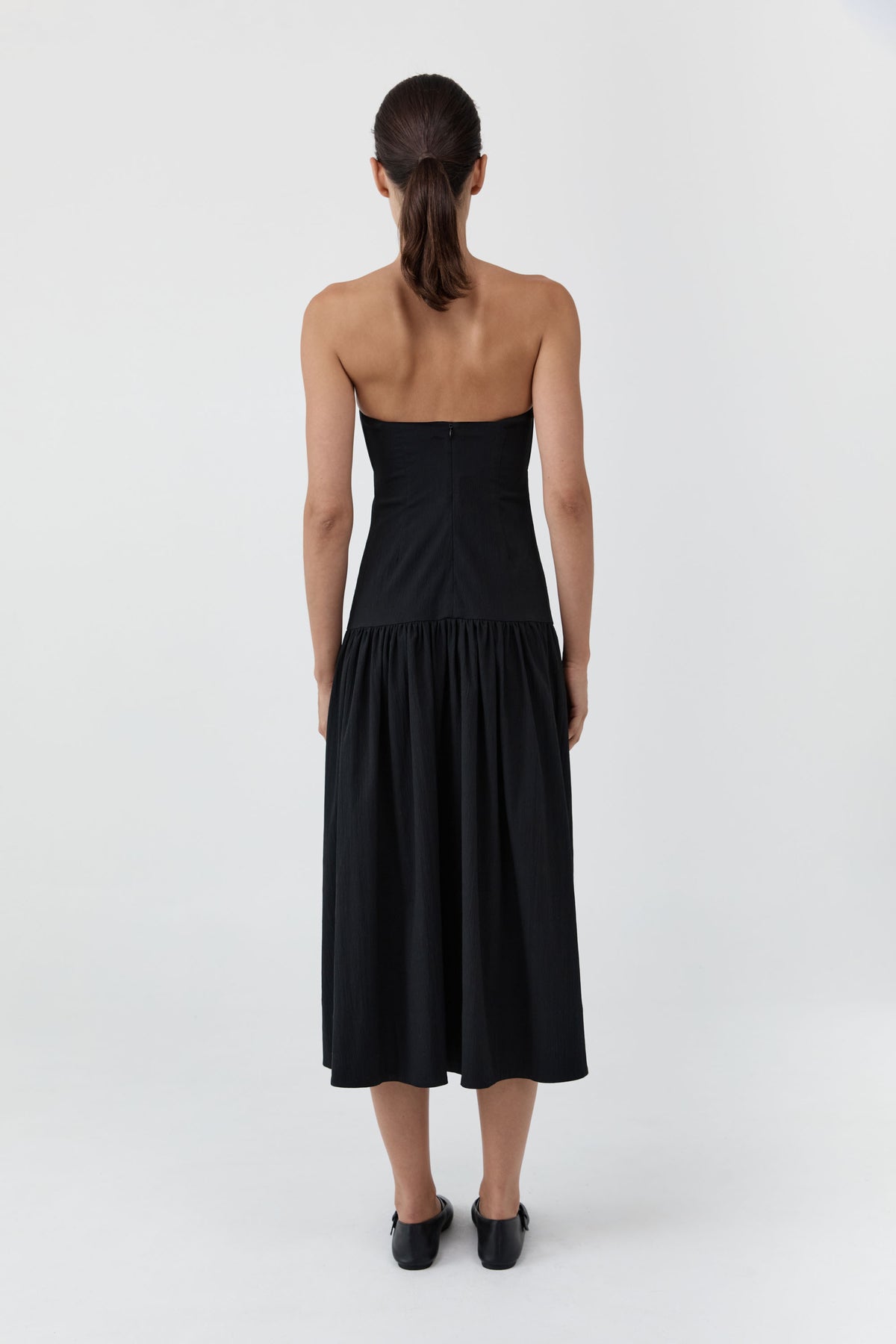 Gathered Strapless Minimal Dress - Black