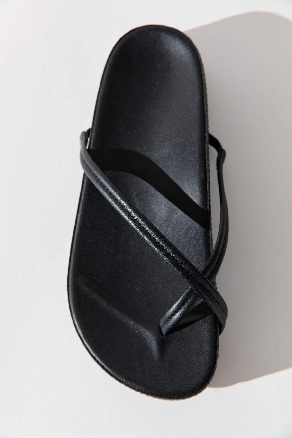 Cross Strap Flatform - Black