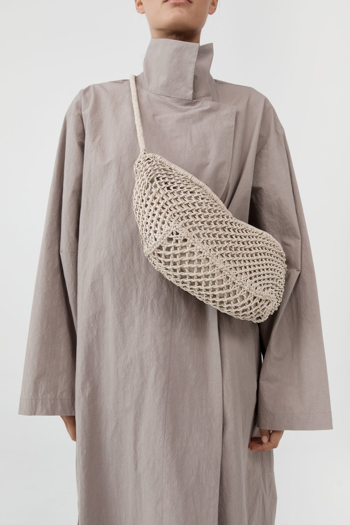 Mesh Crescent Bag - Ecru