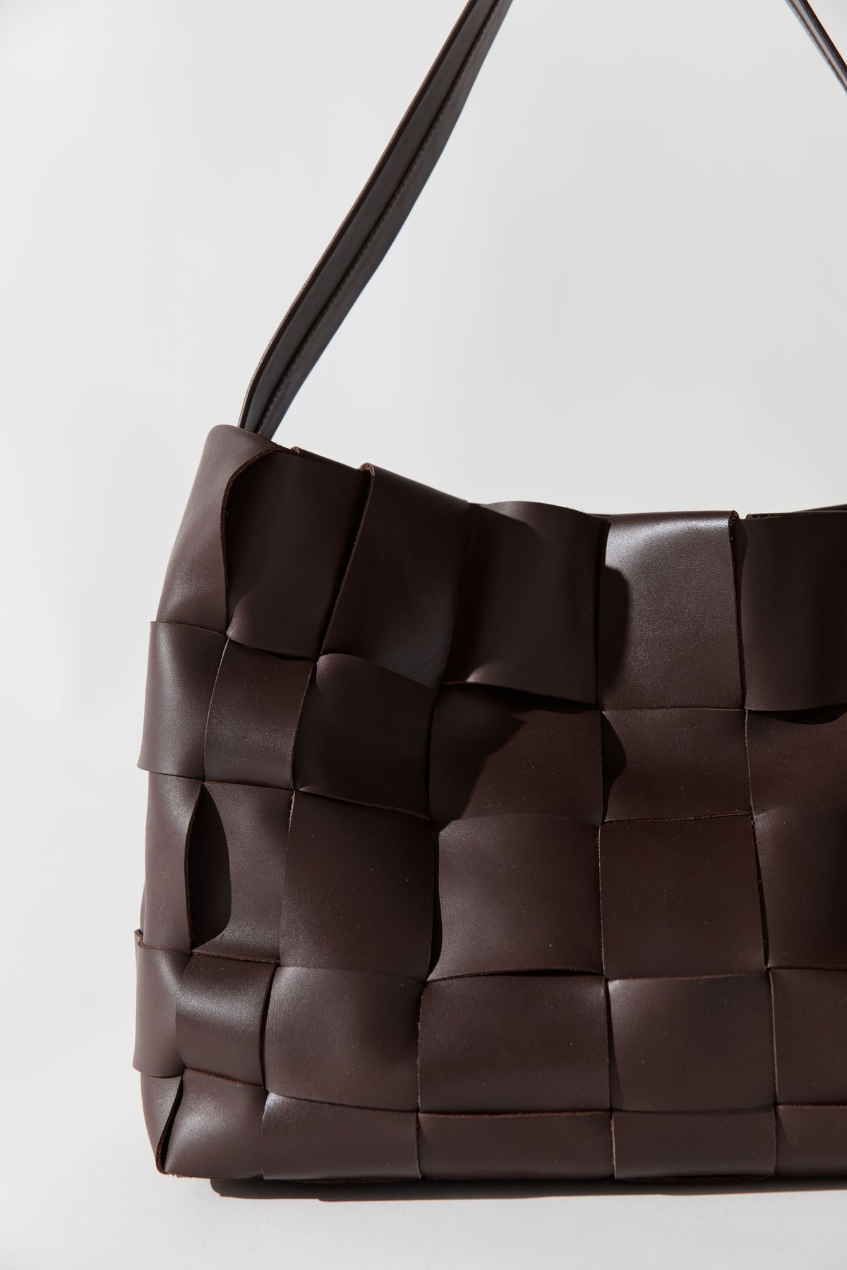 PRE-ORDER: Woven Large Tote - Chocolate