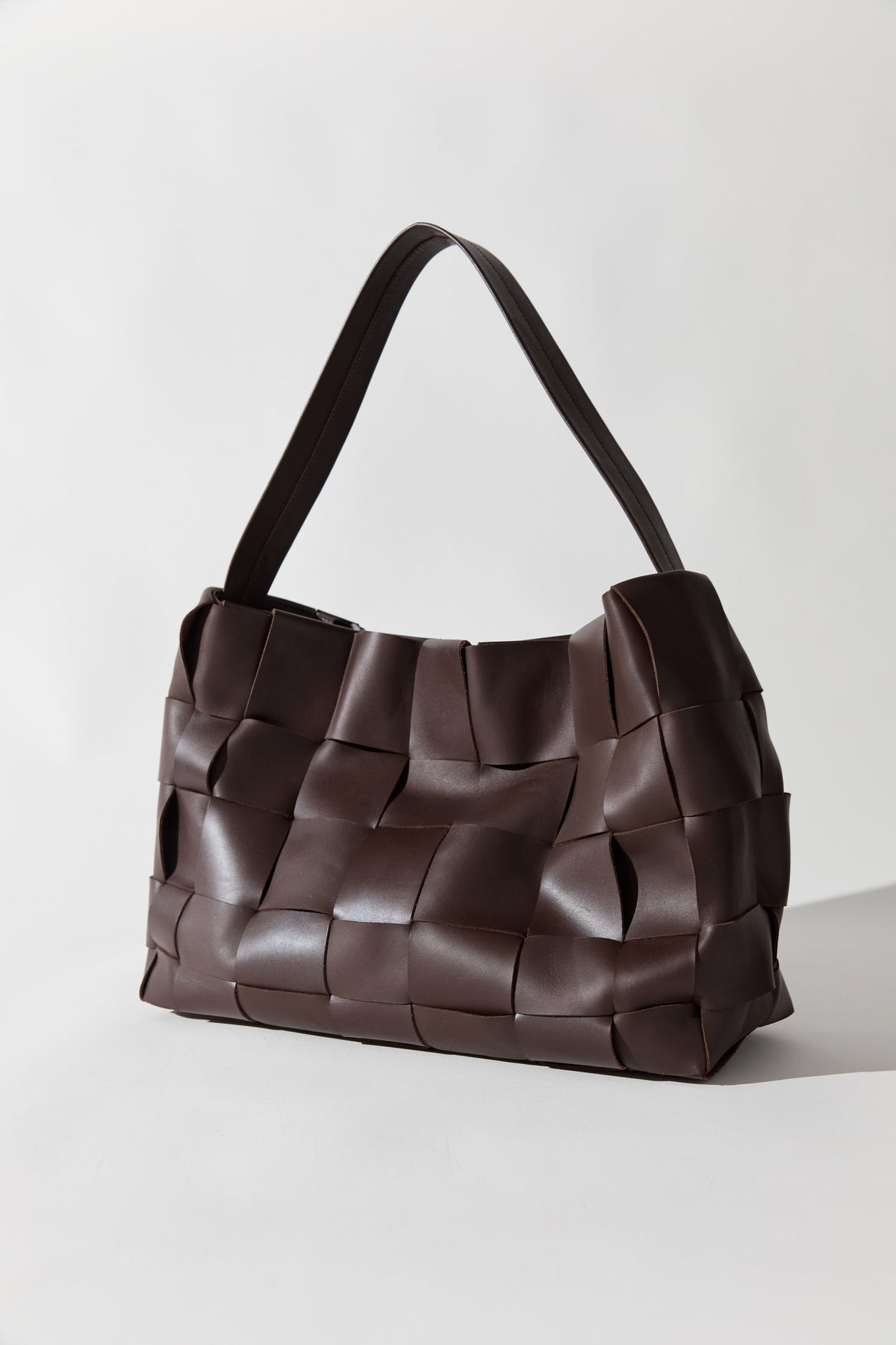 PRE-ORDER: Woven Large Tote - Chocolate