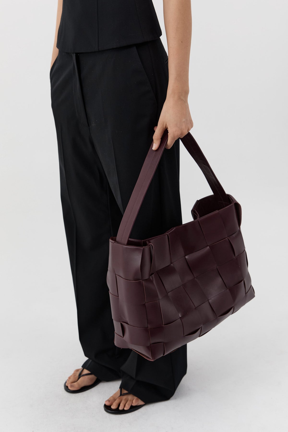 PRE-ORDER: Woven Large Tote - Plum