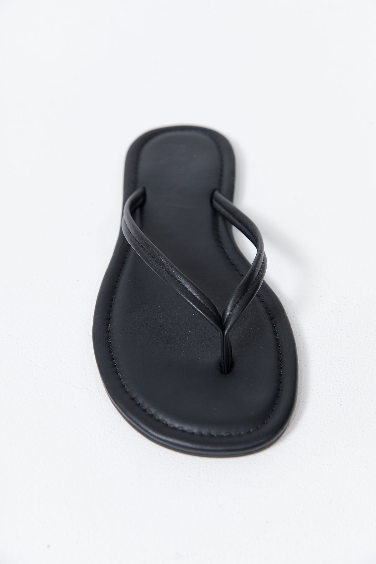 Thong Detail Slide - Black