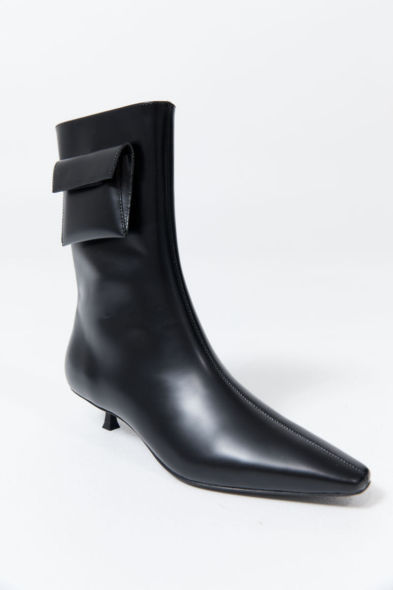 Petit Pouch Boot - Black