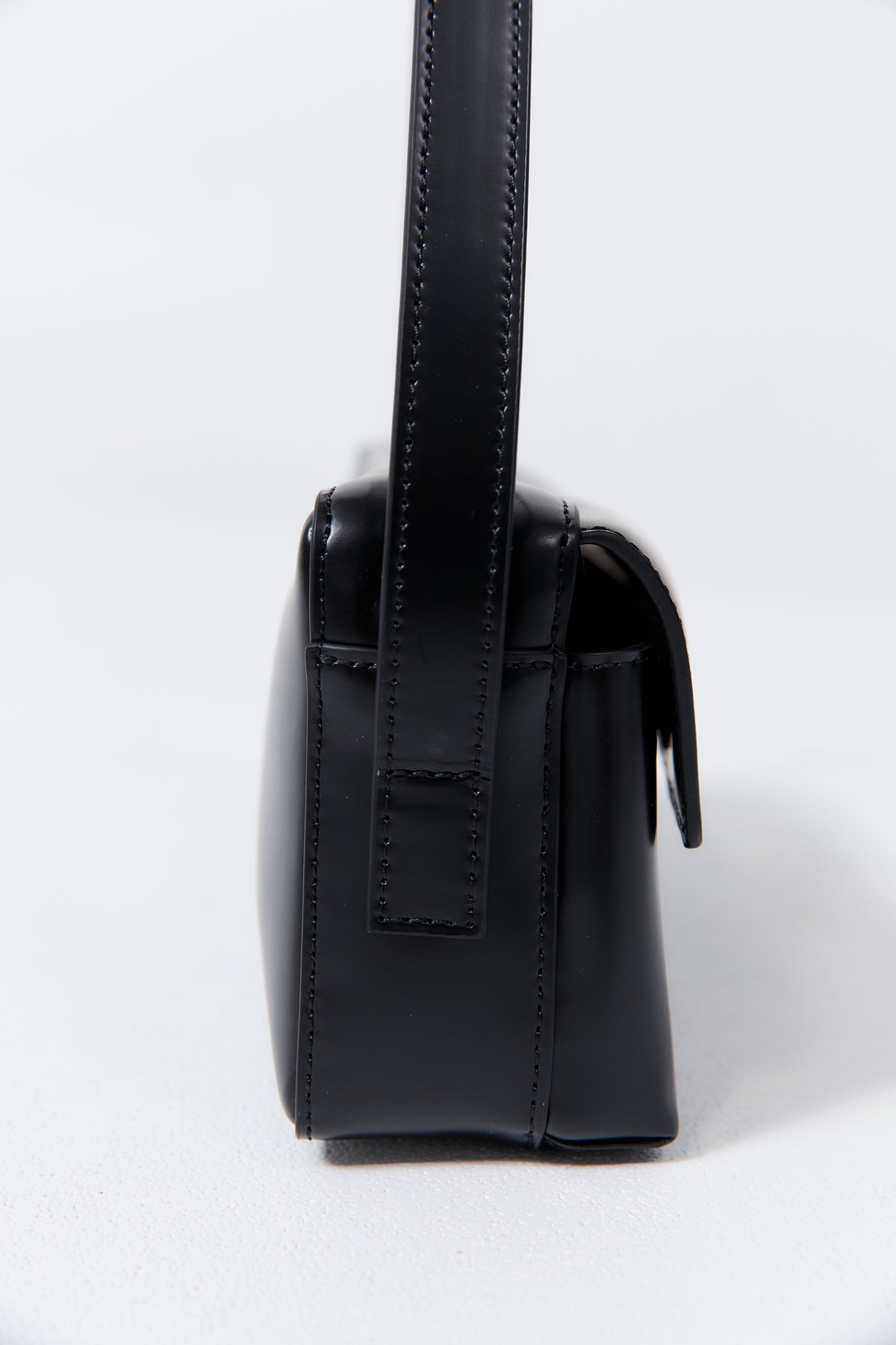 90s Utility Shoulder Bag - Black