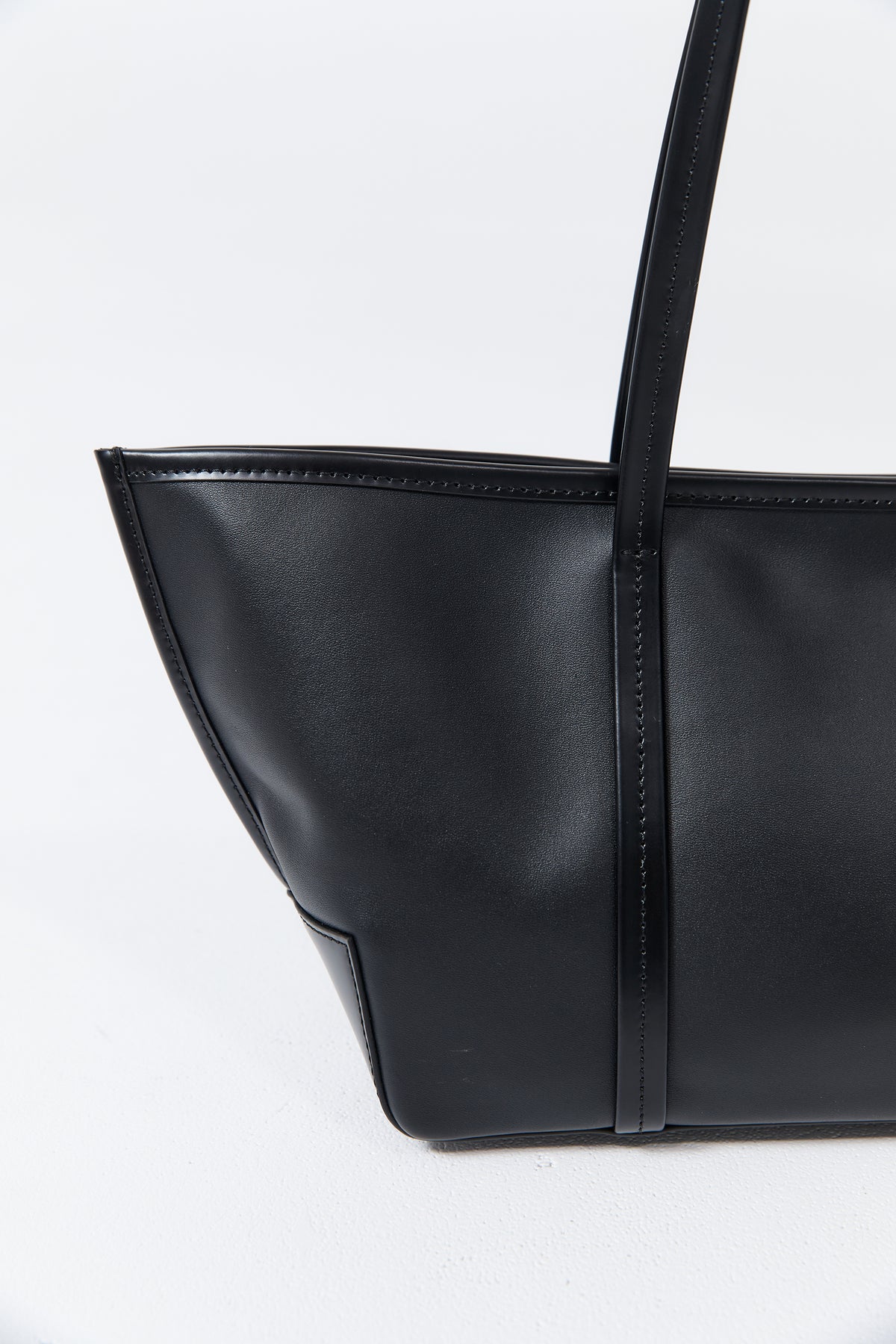 Slim Bateau Tote - Black