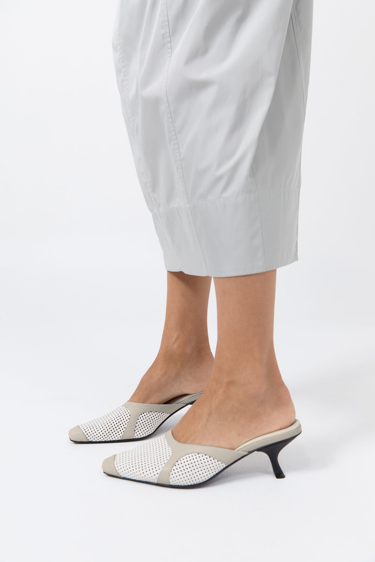Perforated Heel - Off White