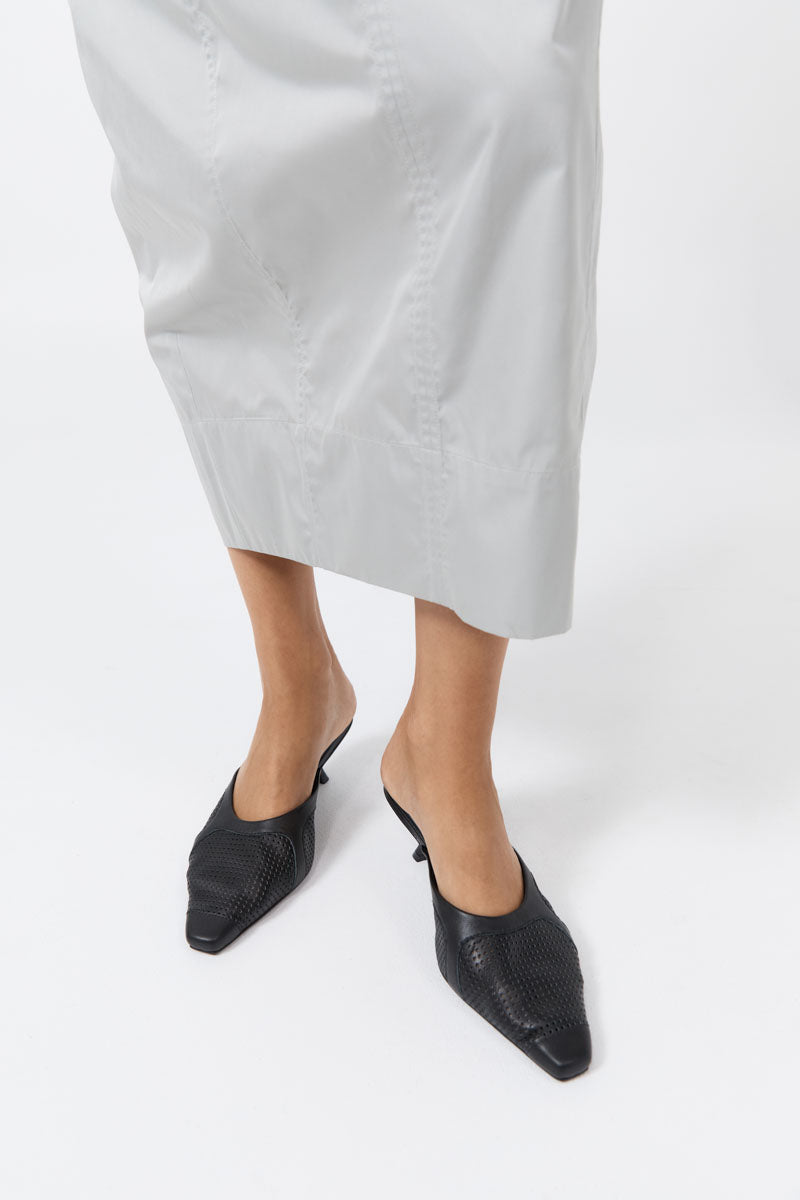 Perforated Heel - Black