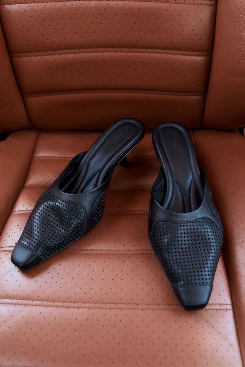Perforated Heel - Black