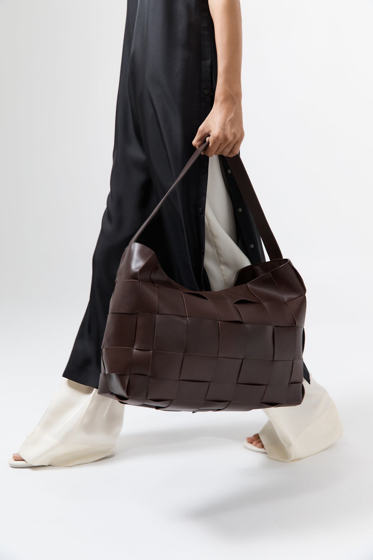 Woven Large Tote - Chocolate