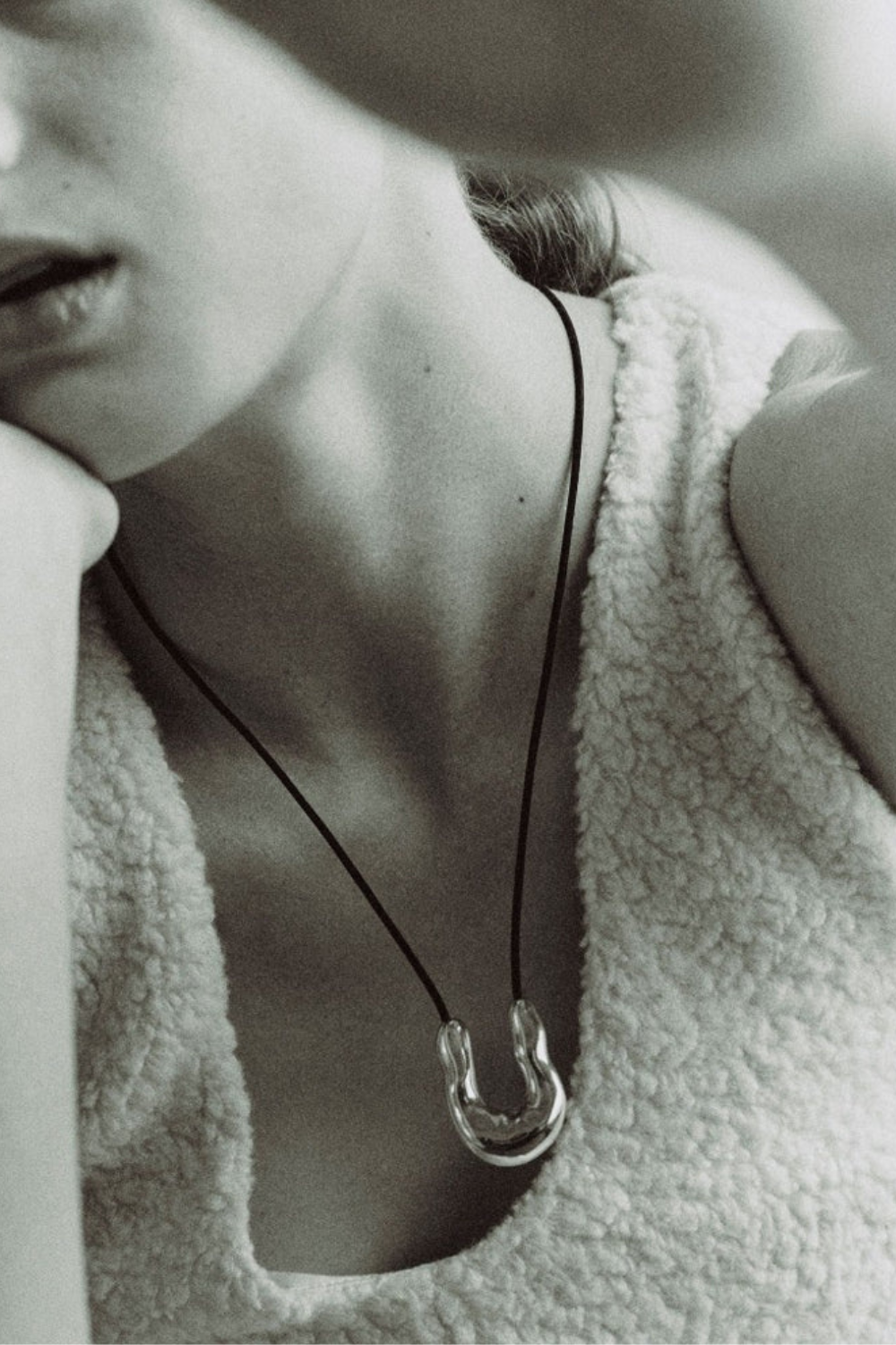 Jennifer Aniston Wishbone Necklace by Jennifer Meyer | by Andrea | Medium